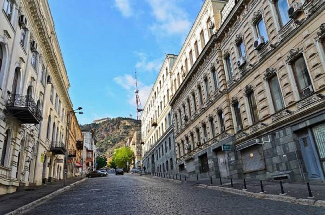 9 Borbalo Street Apartment With Terrace Tbilisi Exterior photo